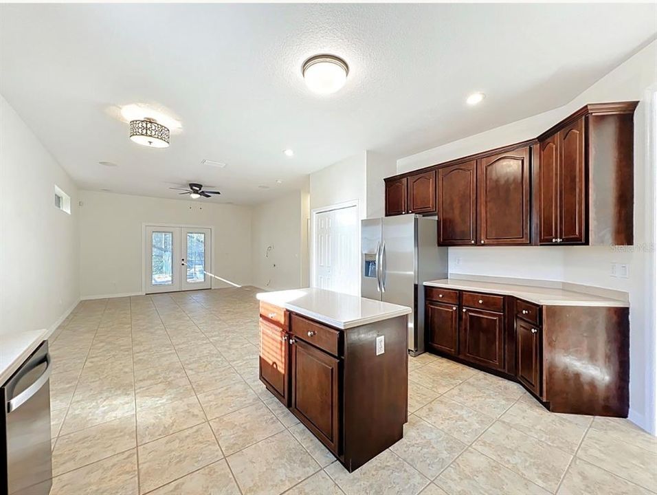 В аренду: $3,300 (4 спален, 2 ванн, 2102 Квадратных фут)