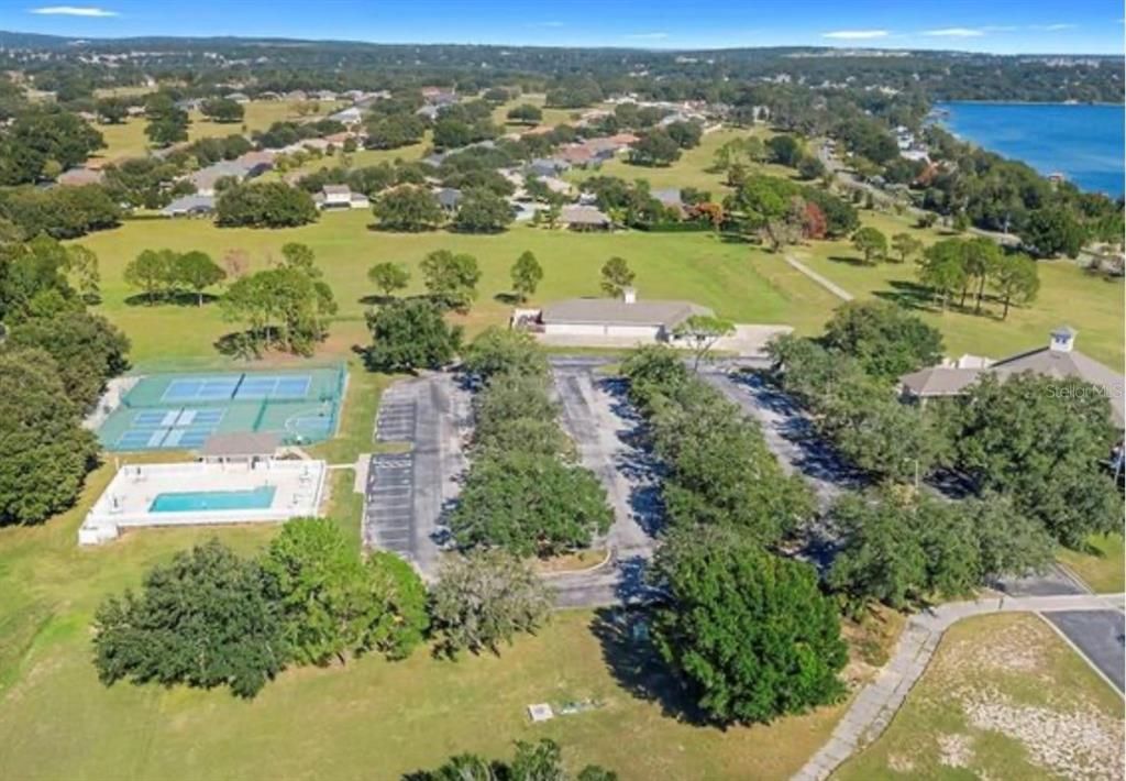 В аренду: $3,300 (4 спален, 2 ванн, 2102 Квадратных фут)