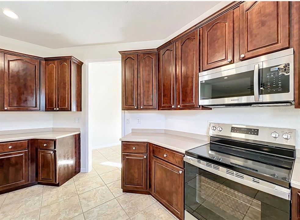 В аренду: $3,300 (4 спален, 2 ванн, 2102 Квадратных фут)