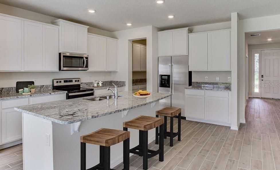 For Rent: $3,195 (4 beds, 3 baths, 3202 Square Feet)