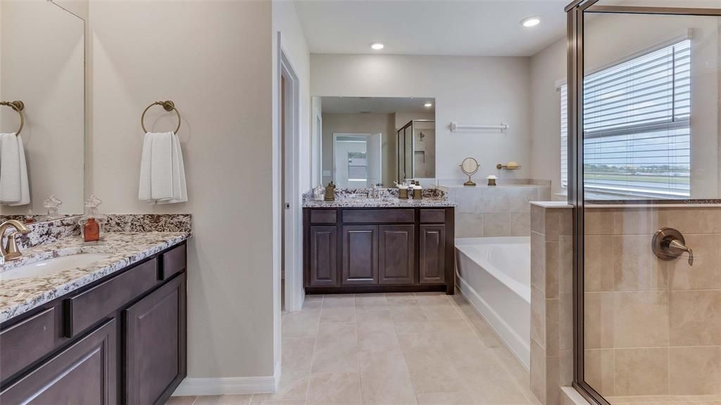 For Rent: $3,195 (4 beds, 3 baths, 3202 Square Feet)