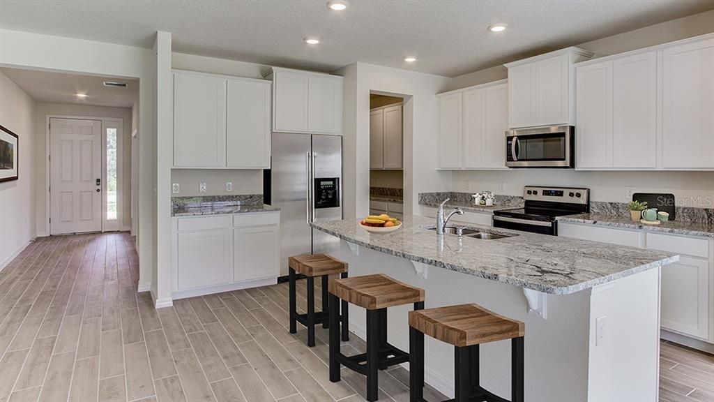 For Rent: $3,195 (4 beds, 3 baths, 3202 Square Feet)