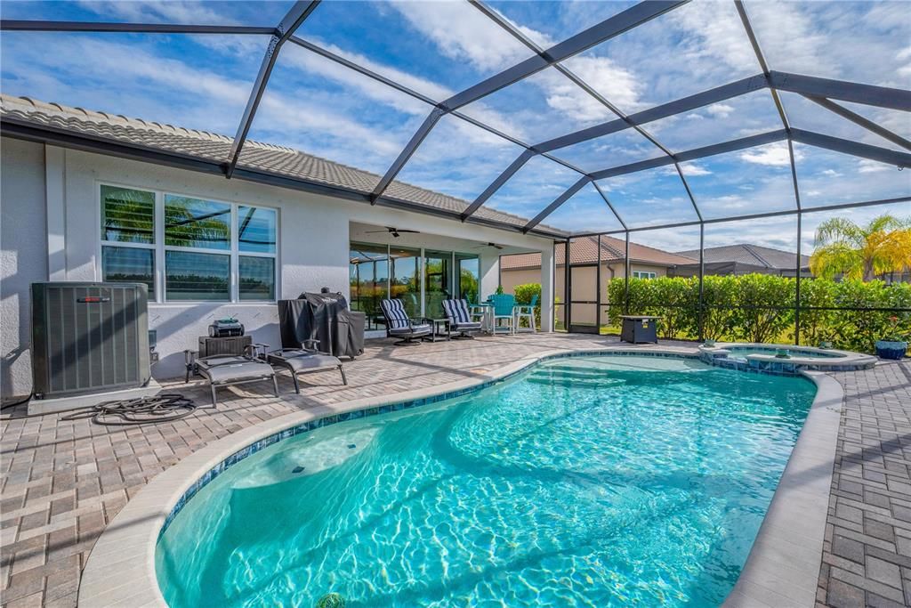 En Venta: $565,000 (2 camas, 2 baños, 1710 Pies cuadrados)