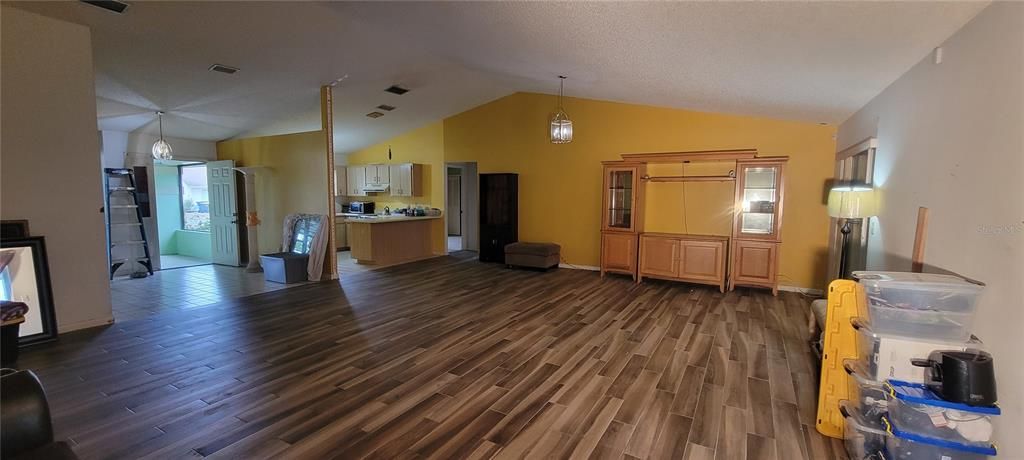 待售: $295,000 (3 贝兹, 2 浴室, 1817 平方英尺)