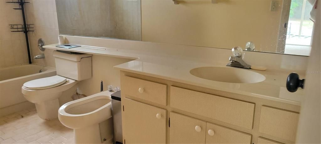 待售: $295,000 (3 贝兹, 2 浴室, 1817 平方英尺)