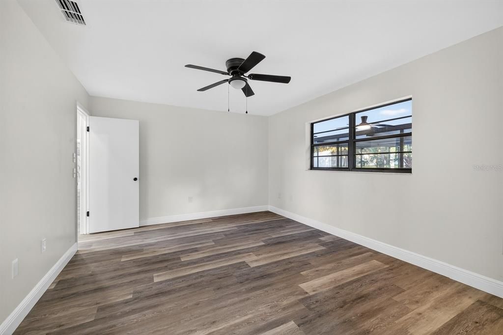 На продажу: $329,900 (3 спален, 2 ванн, 1344 Квадратных фут)