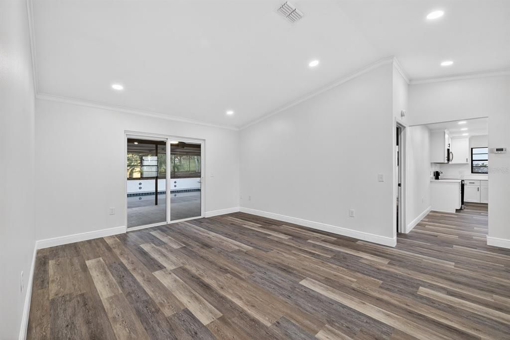 На продажу: $329,900 (3 спален, 2 ванн, 1344 Квадратных фут)