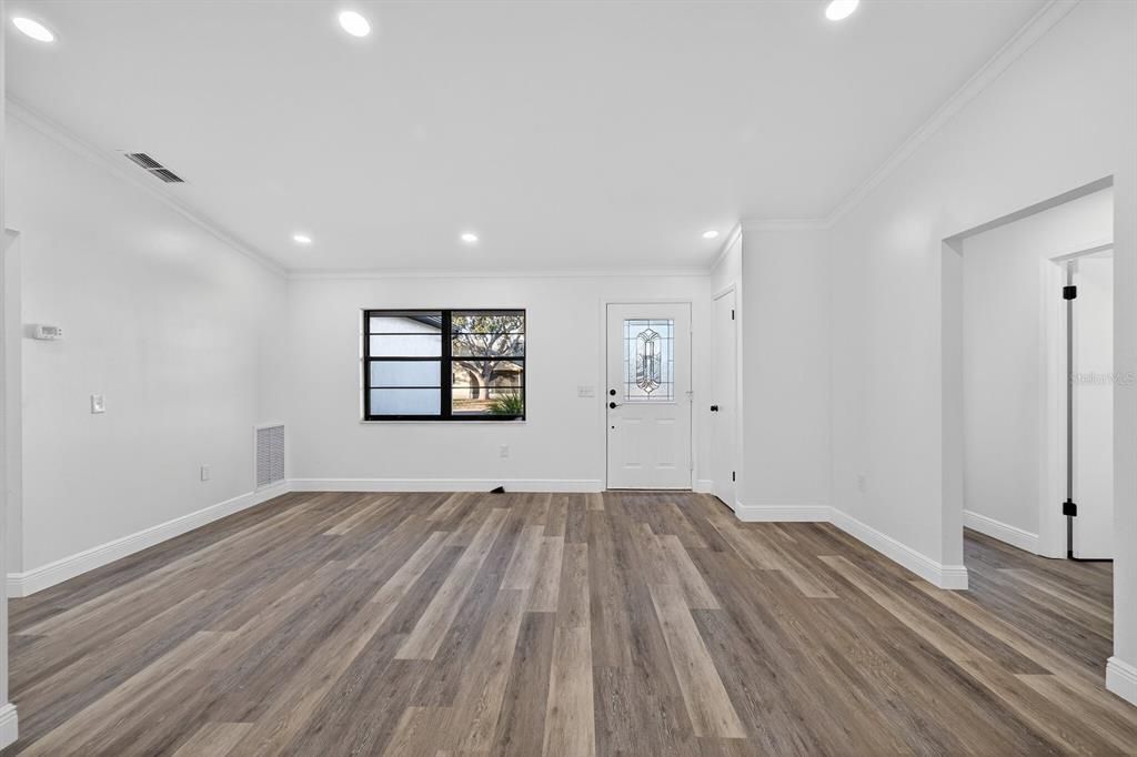 На продажу: $329,900 (3 спален, 2 ванн, 1344 Квадратных фут)