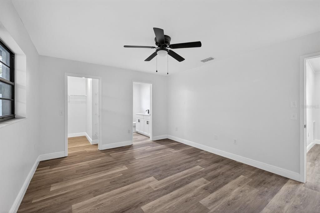 На продажу: $329,900 (3 спален, 2 ванн, 1344 Квадратных фут)