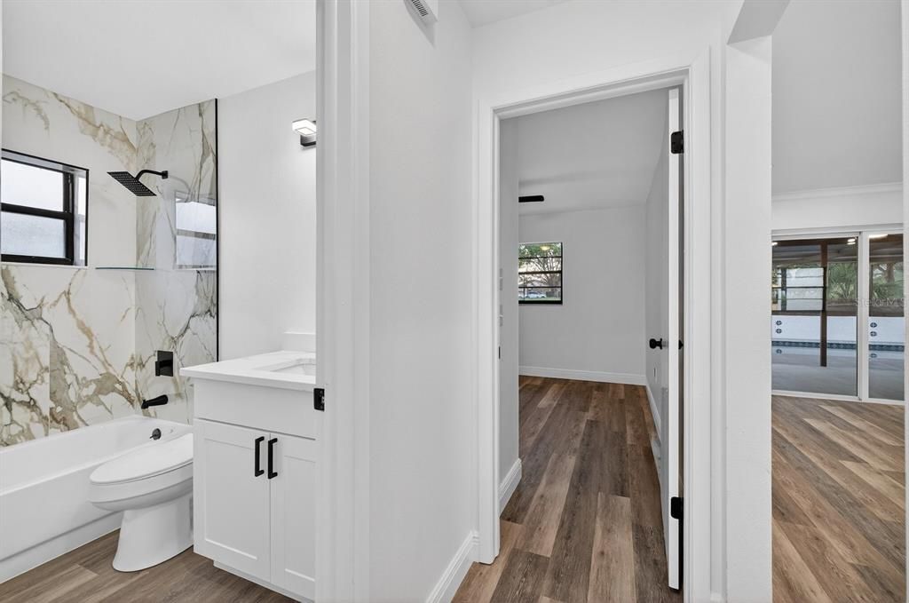 На продажу: $329,900 (3 спален, 2 ванн, 1344 Квадратных фут)