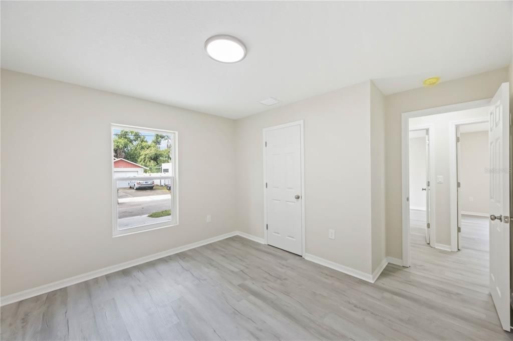 For Sale: $599,999 (7 beds, 0 baths, 4110 Square Feet)