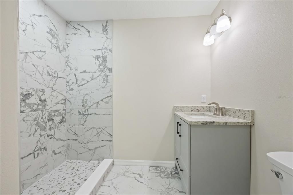 For Sale: $599,999 (7 beds, 0 baths, 4110 Square Feet)