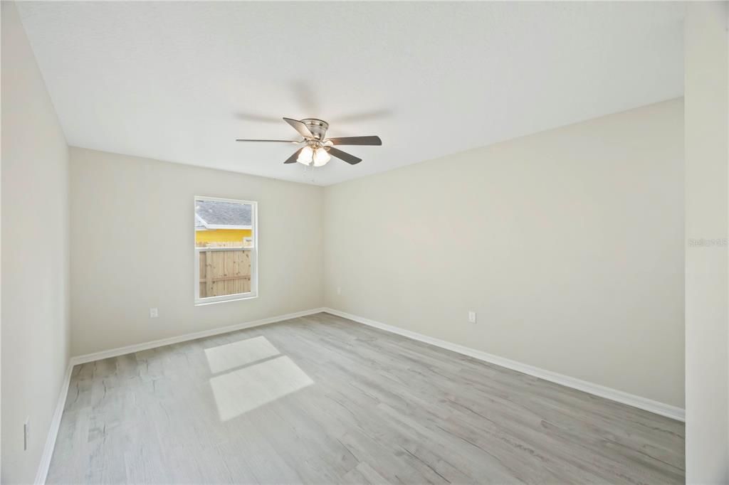 For Sale: $599,999 (7 beds, 0 baths, 4110 Square Feet)