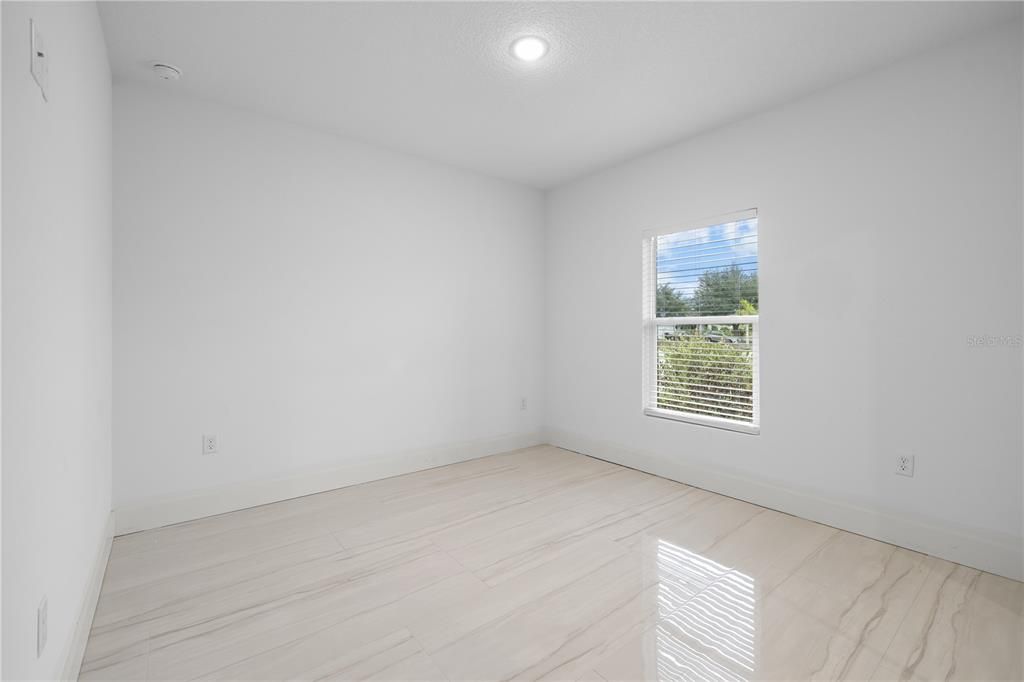 На продажу: $298,000 (3 спален, 2 ванн, 1250 Квадратных фут)