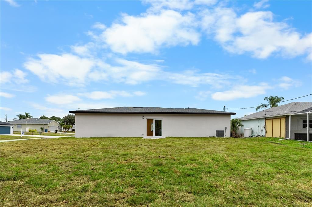 На продажу: $298,000 (3 спален, 2 ванн, 1250 Квадратных фут)