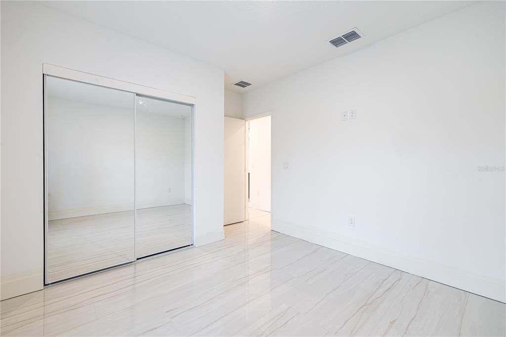 На продажу: $298,000 (3 спален, 2 ванн, 1250 Квадратных фут)