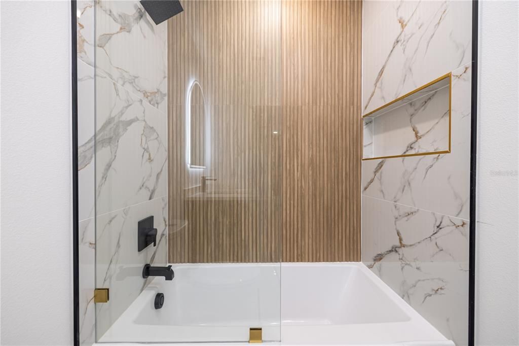 На продажу: $298,000 (3 спален, 2 ванн, 1250 Квадратных фут)