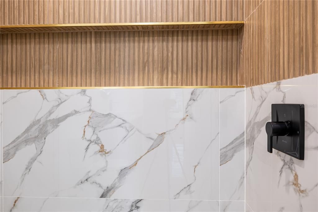 На продажу: $298,000 (3 спален, 2 ванн, 1250 Квадратных фут)