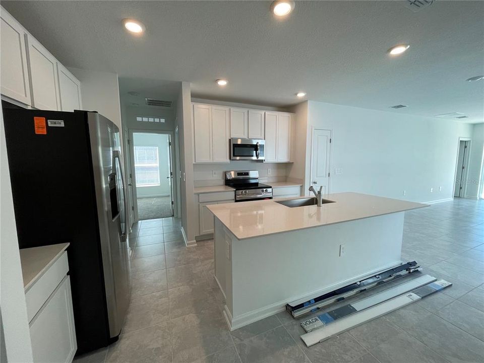 В аренду: $2,250 (3 спален, 2 ванн, 1432 Квадратных фут)