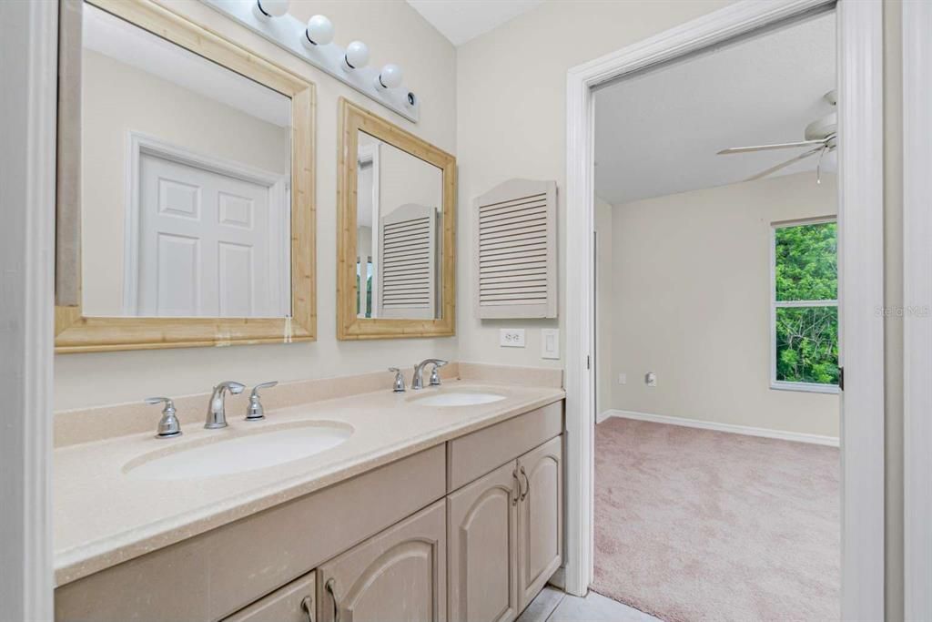 待售: $619,500 (4 贝兹, 5 浴室, 2757 平方英尺)