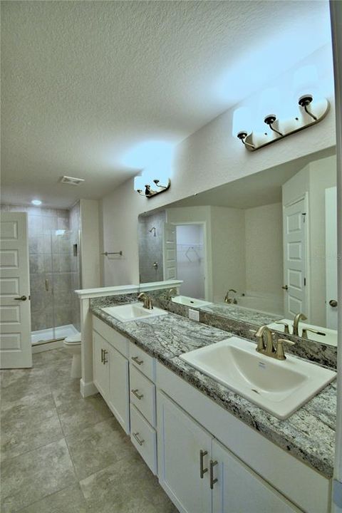 For Sale: $368,269 (4 beds, 2 baths, 2169 Square Feet)