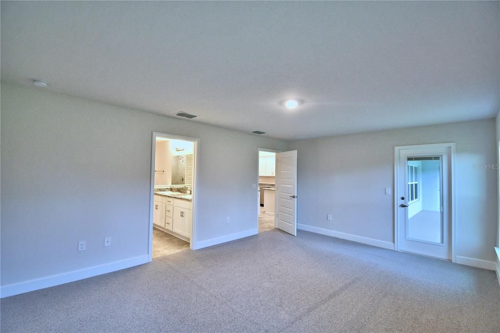 For Sale: $368,269 (4 beds, 2 baths, 2169 Square Feet)