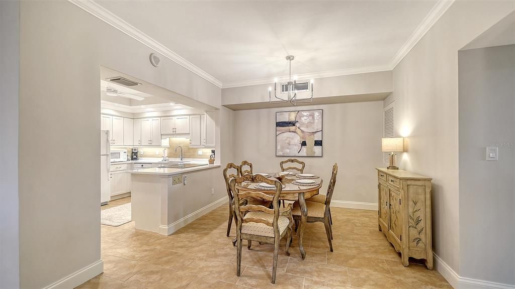 En Venta: $2,488,000 (4 camas, 4 baños, 2415 Pies cuadrados)