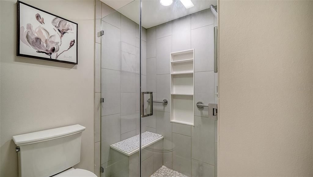 En Venta: $2,488,000 (4 camas, 4 baños, 2415 Pies cuadrados)