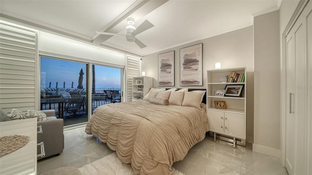 En Venta: $2,488,000 (4 camas, 4 baños, 2415 Pies cuadrados)