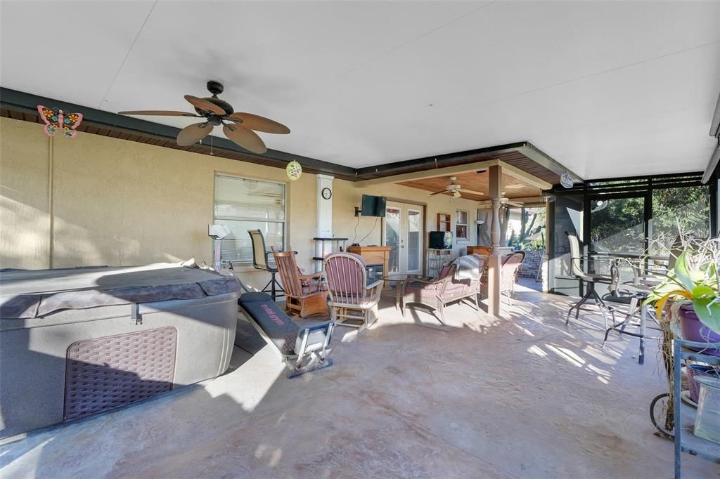 En Venta: $379,000 (3 camas, 2 baños, 1500 Pies cuadrados)