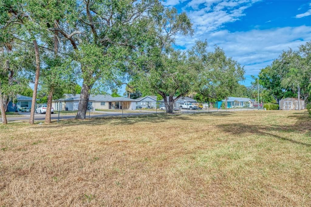 For Sale: $188,000 (2 beds, 2 baths, 960 Square Feet)