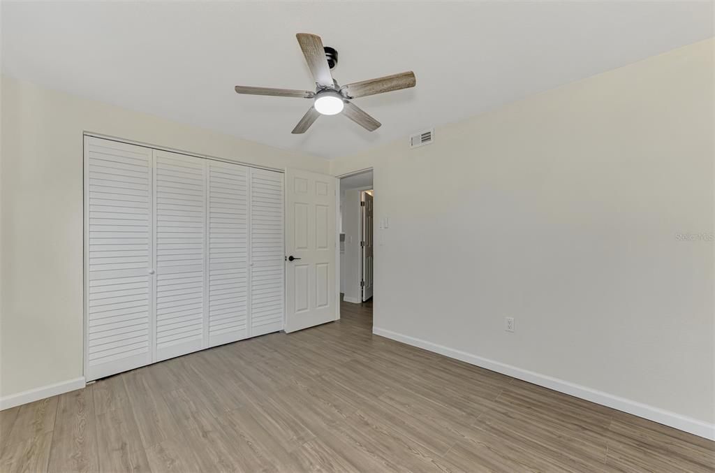 For Sale: $188,000 (2 beds, 2 baths, 960 Square Feet)