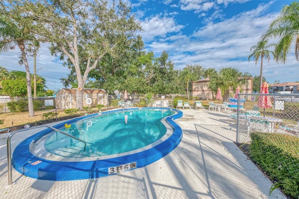 For Sale: $188,000 (2 beds, 2 baths, 960 Square Feet)