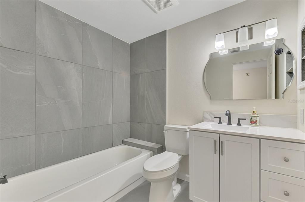 For Sale: $188,000 (2 beds, 2 baths, 960 Square Feet)