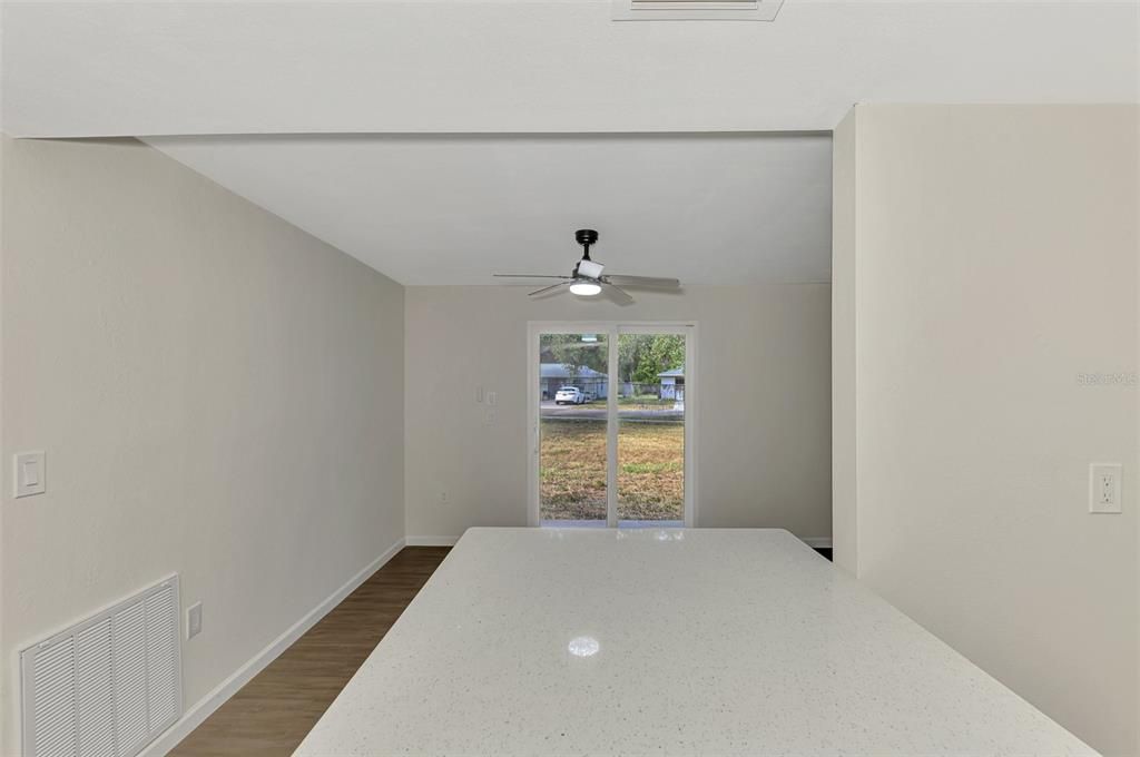 For Sale: $188,000 (2 beds, 2 baths, 960 Square Feet)