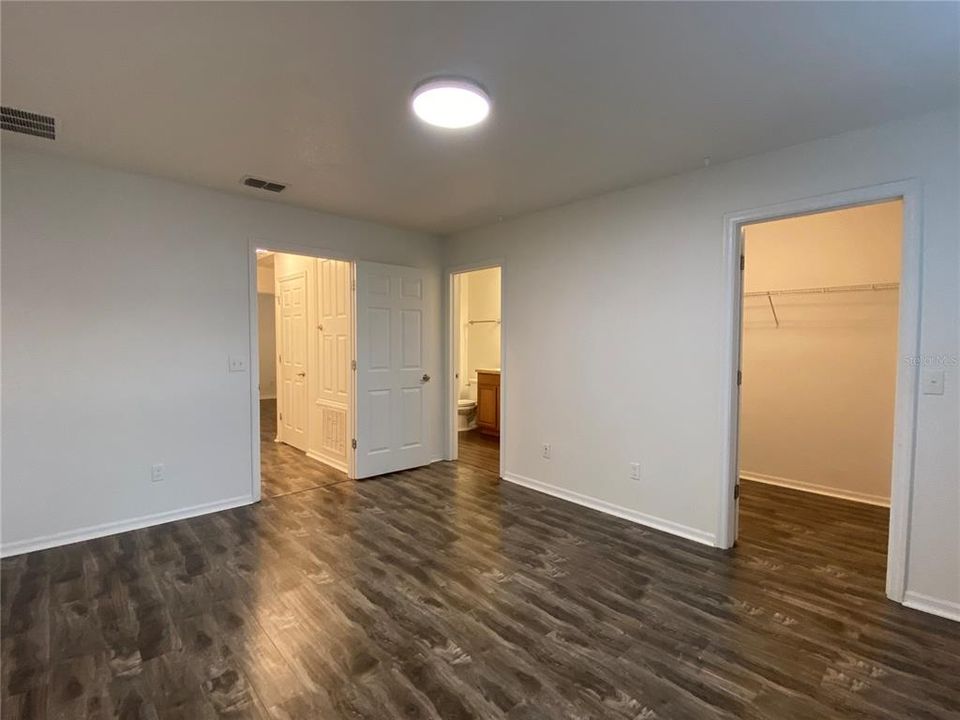 For Rent: $2,250 (3 beds, 2 baths, 1405 Square Feet)