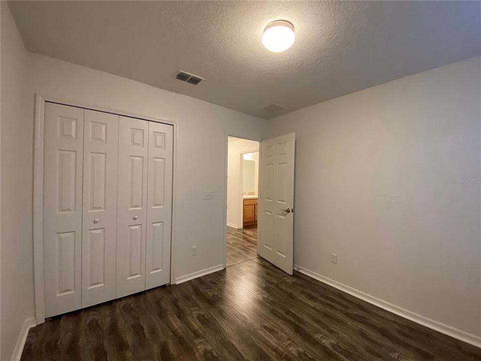 For Rent: $2,250 (3 beds, 2 baths, 1405 Square Feet)