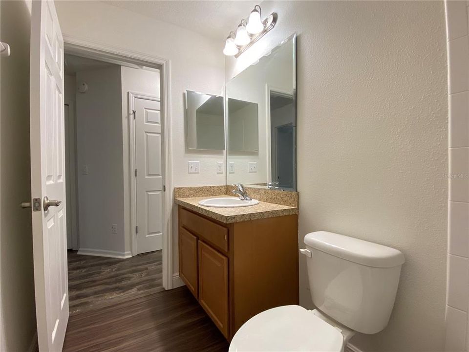 For Rent: $2,250 (3 beds, 2 baths, 1405 Square Feet)