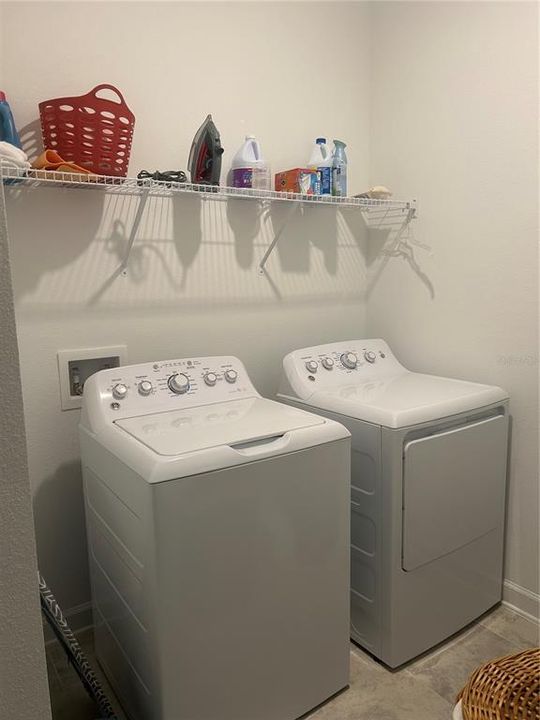 En Renta: $2,395 (4 camas, 3 baños, 2139 Pies cuadrados)