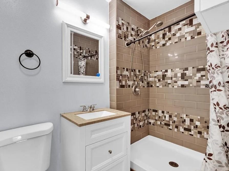 En Venta: $257,500 (3 camas, 2 baños, 1249 Pies cuadrados)