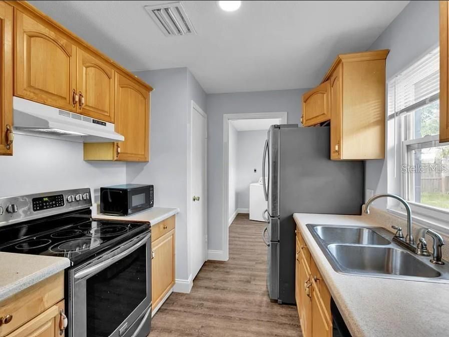 En Venta: $257,500 (3 camas, 2 baños, 1249 Pies cuadrados)