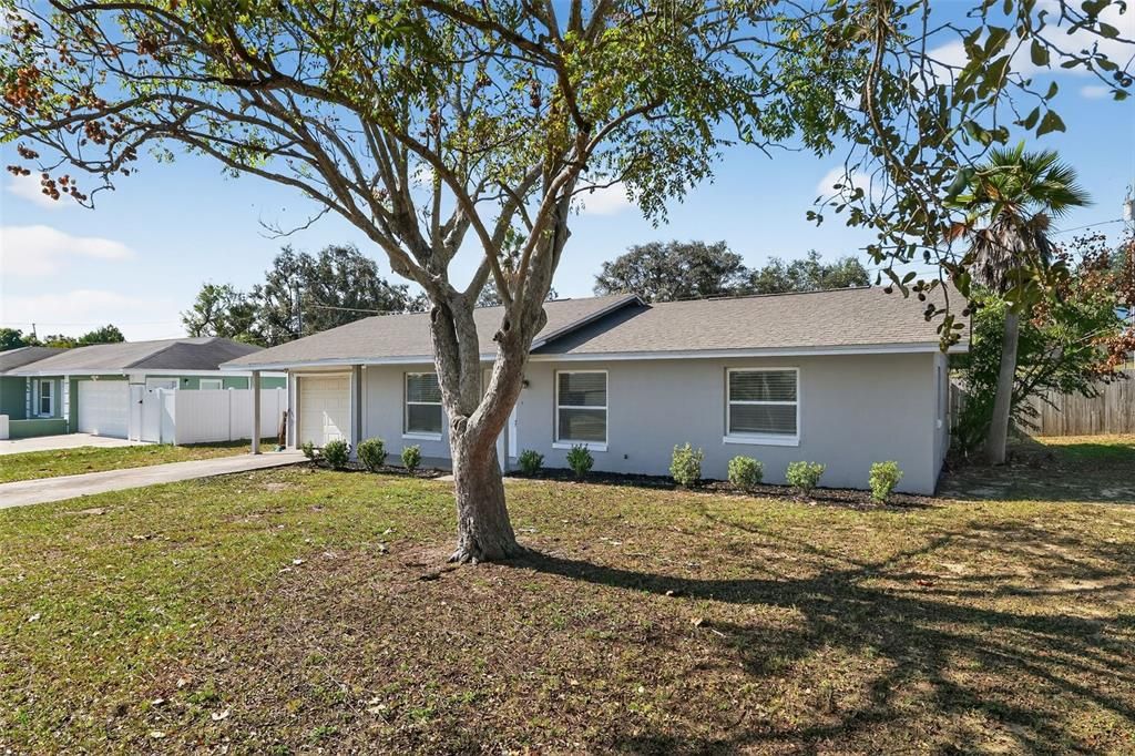 На продажу: $239,900 (3 спален, 2 ванн, 1249 Квадратных фут)