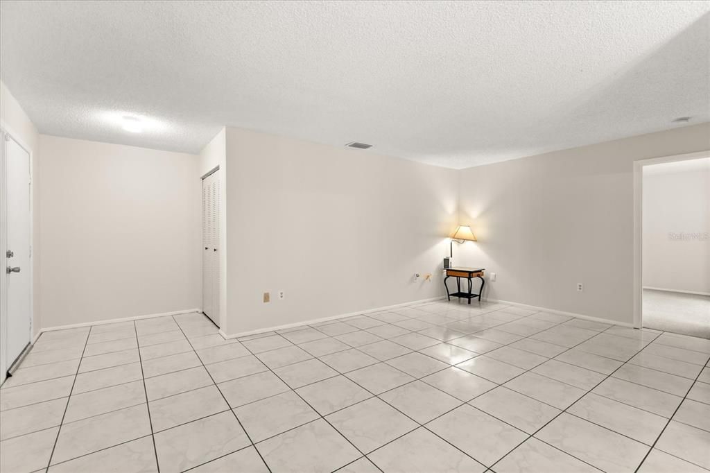 На продажу: $345,000 (3 спален, 2 ванн, 1567 Квадратных фут)