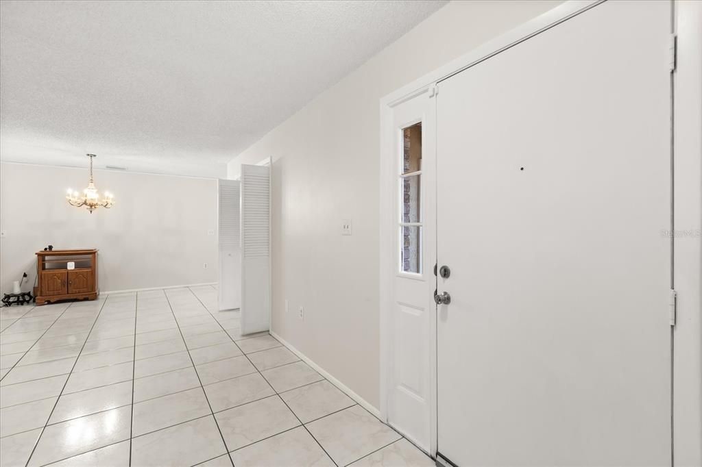 На продажу: $345,000 (3 спален, 2 ванн, 1567 Квадратных фут)