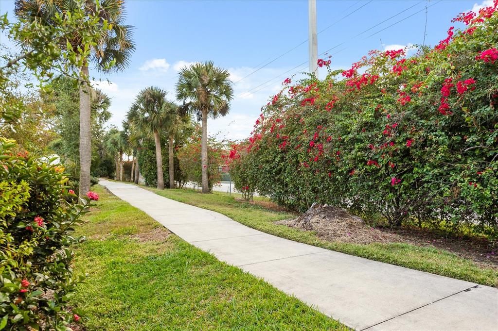 На продажу: $345,000 (3 спален, 2 ванн, 1567 Квадратных фут)