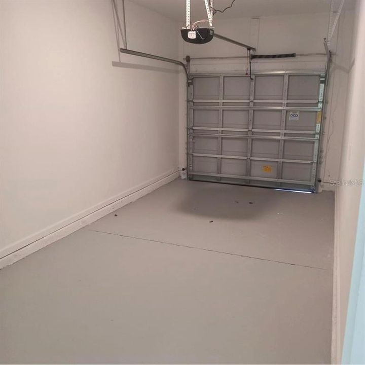 For Rent: $2,400 (3 beds, 2 baths, 1672 Square Feet)