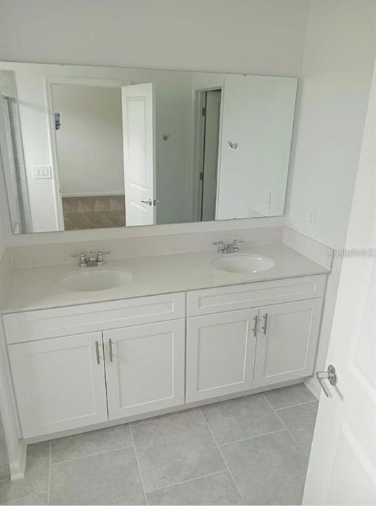 For Rent: $2,400 (3 beds, 2 baths, 1672 Square Feet)