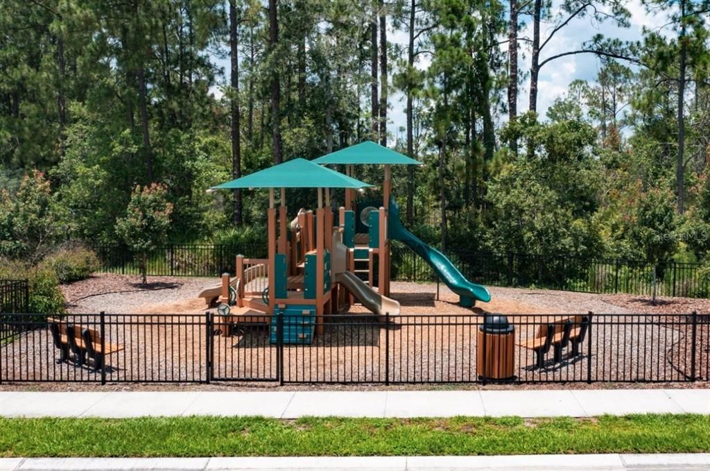 For Sale: $364,990 (4 beds, 2 baths, 1509 Square Feet)