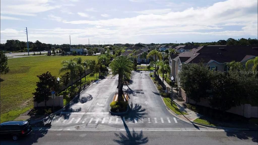 For Sale: $307,000 (3 beds, 2 baths, 1300 Square Feet)