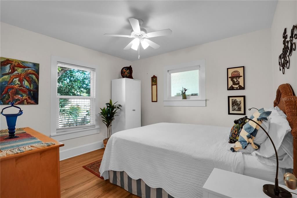 En Venta: $795,000 (4 camas, 3 baños, 2171 Pies cuadrados)